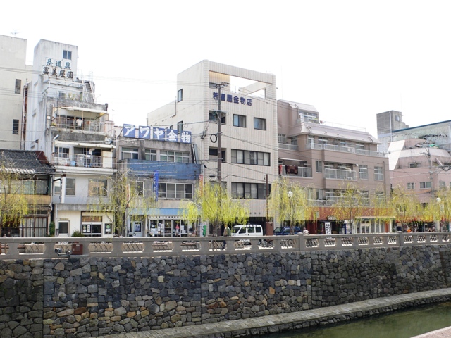 12f00ffaf252402fb205163627068b17